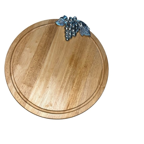 Wooden Cheese Board Silver Grape 15” Round Serving Tray wood charcuterie - Picture 1 of 3